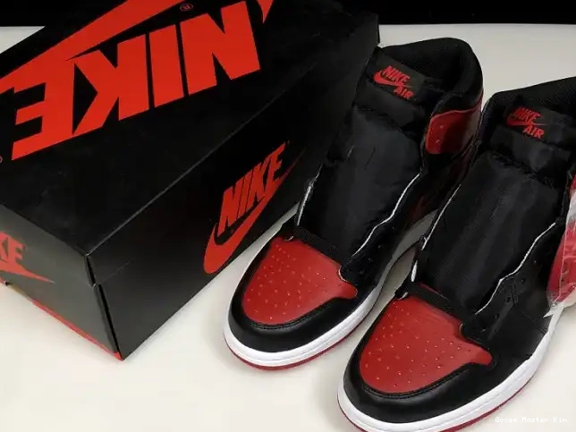 1 555088-001 Retro Banned Jordan OG High Air 0515